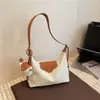 Bolsas de tecido de nylon transfronteiriças, bolsas de ombro, bolsas para o dia a dia, designs color-block e patchwork, bolsas de ombro da moda, elegantes e estilosas, bolsas de ombro versáteis