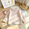 Top de manga larga de terciopelo grueso para niña Otoño e Invierno Ropa exterior fina de terciopelo para bebé Capa base Calidez engrosada Ropa interior de invierno para niña pequeña