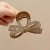 Pinza de tiburón de tamaño mediano para mujeres con cabello fino, para crear un recogido de media altura elegante, pinza de garra sofisticada y delicada para la parte posterior de la cabeza