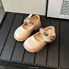 Zapatos de Cuero para Niñas 2026 Primavera y Otoño Versátiles Retro Estilo Británico Zapatos Mary Jane con Falda Planos Mocasines