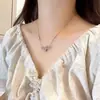 Tiktok y Taobao Nueva Lujo Exquisito Zircón Lámpara de Aladino Cadena para Clavícula de Temperamento de Moda para Mujeres