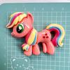 Accesorios de Resina Tarjeta Grande Pony Lili Diyi Pegamento Cremoso Funda de Teléfono Pegatina para Refrigerador Colgador de Llaves Bolsa de Material