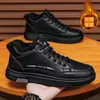 Zapatos Casuales de Piel para Hombre 2026 Otoño Nuevos Zapatos de Tabla para Hombre Cómodos Versátiles Suela Suave Zapatos Deportivos Casuales Negros Zapatos de Moda