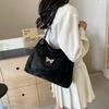 Bolso Casual de Superficie Suave de Gran Capacidad para Mujer 2024 Verano Nuevo Moderno Lazo Cadena Bolso de Hombro Bolso para Viajar Bolso Tote