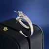 Pendientes de Aro con Forma de C Brillantes Sencillos Estilo Ins Diseño de Anillo Clásico Muestra Lujo Elegante