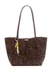 Nova Cesta de Legumes de Grande Capacidade Outono/Inverno 2026 Bolsa de Mão Feminina Estilo Ins para o Trabalho Bolsa Tote de Couro Europeu
