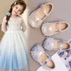 Girls' Princess Shoes 2026 Autumn New Style Sequins Rhinestones Bow Knot Single Strap Soft Sole Performance Shoes Silver Loafers