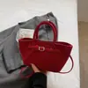 Exquisito Bolso Rojo Súper Caliente para Mujer 2026 Nuevo Estilo Casual Versátil Bolso de Hombro Cruzado para Salir