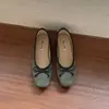 Primeiro Encontro Temporada Sapato de Salto Alto de Veludo com Laço Sapatilha de Ballet Sapatos Femininos 2026 Outono Versátil Solado Macio Sapatos para o Dia a Dia