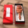 Pente com Almofada de Ar Esculpido Desenho Animado de Sândalo Pente Massageador Dragagem de Meridianos do Couro Cabeludo Pente Massageador com Air Bag Pente Doméstico Natural de Sândalo