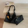 Bolso Grande de Alta Gama Calado para Mujer, Nueva Moda 2026 Versátil Bolso de Hombro para Viajes Diarios, Bolso Tote, Bolso Cubo