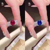 Anel Elegante e Simples de Safira, Diamante de Alto Carbono Versátil, Corindo Vermelho, Espinélio Azul, Anel Quadrado com Cantos Arredondados para Mulheres
