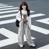 Conjunto Casual para Niñas 2026 Otoño Nuevo Estilo para Niños Mayores, Camiseta de Manga Larga de Dibujos Animados, Camiseta Básica, Pantalones Deportivos, Pantalones Cargo