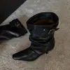 Moda casual estilo retro 2026 nuevas botas plisadas apiladas vintage de moda para mujer, cómodas y adelgazantes botas de montar de pierna ancha