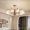 Lustre de sala de estar em madeira de nogueira, estilo francês de meados do século, latão de luxo leve, concha vintage, luminária de quarto e sala de jantar