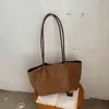 2026 bolsa de ombro tote casual simples de cor sólida estilo coreano retrô casual de grande capacidade para trabalho e deslocamento