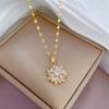 [Acero de Titanio] Brillante Luz Lujo Flores Diamante Completo Oro Real Collar Cadena Clavícula Accesorios de la Suerte para Mujer