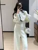 Conjunto de punto de alta gama 2026 Otoño/Invierno Nuevo Top de punto de cuello alto de cintura entallada + Pantalones rectos de pierna ancha Conjunto de dos piezas para mujer