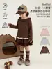 Camiseta de niña Wulibu Yi 2026 otoño nueva manga larga cuello con volantes camiseta básica ropa de moda trendy para niñas
