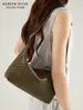 Bolso de Hombro Tejido de Nuevo Estilo de Gama Alta de Nicho Transfronterizo para Mujer, Versión Coreana, Súper Popular, Bolso de Mano/Bolso de Hombro de Moda y Versátil