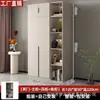 Armario moderno minimalista de una puerta de suelo a techo para dormitorio del hogar, vitrina lateral abierta estilo crema, sin tiradores
