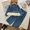 Conjunto Novo de Primavera e Outono para Meninas Jeans Imitação Manga Longa Renda Laço Capuz Blusa Calça Longa Conjunto de Duas Peças Roupas Infantis Transfronteiriças