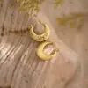 Brincos Sólidos Irregulares Martelados de Aço Inoxidável com Revestimento de Óleo, Simples e Versáteis, Brincos de Tarraxa Banhados a Ouro 18K
