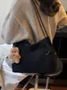 Bolso tote de gran capacidad estilo coreano de moda, nuevo modelo 2026, de alta gama, simple, elegante, bolso de hombro casual, bolso de axila, moderno