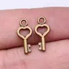 16x 7mm 0,4g multicolor DIY liga de zinco acessórios de joias pingente de coração de amor pingente de chave de amor