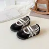 Novos Sapatos Infantis Outono 2025: Sapatos Casuais Rasos Versáteis Retrô, Sapatos Mary Jane Versáteis Estilo Coreano para Crianças