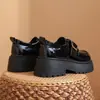 Mocassins Femininos Deslumbrantemente Bonitos 2026 Verão Novos Sapatos com Solado Grosso para Aumentar a Altura para Combinar com Saias, Sapatilhas Mary Jane da Moda