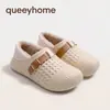 2026 Nuevas Pantuflas de Algodón para Hombre Invierno Talón Cerrado Exteriores Impermeables Antideslizantes Suela Gruesa Usables Cálidas Pantuflas de Algodón para Mujer Invierno