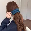 Scrunchie de Malha Macia Cor Maillard para Mulheres 2025 Inverno Novo Estilo Prendedor de Cabelo com Toque de Luxo Leve e de Alta Qualidade Acessório de Cabelo