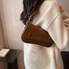 Moda Única de Nicho Bolso de Hombro Versátil para Mujer 2022 Nuevo Invierno Moderno Retro Texturizado Simple Texturizado Bolso de Axila