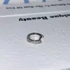 Nuevos Pendientes de Aguja Recta Redondos de Circonita de Tres Filas Diamante Microincrustado Pendientes Anchos Brillantes para Mujer Pendientes de Fila de Diamantes Estilo Bosque Pendientes