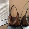 Bolsa feminina de camurça 2026 novo outono Maillard retrô estampa de leopardo mochila grande capacidade bolsa de ombro transversal