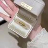 Anel Flor de Diamante Cintilante de Citrino Amarelo Natural Ovo de Pombo Totalmente Diamantado para Mulheres, Estilo Único de Nicho, Sensação Exquisita e de Alto Padrão
