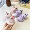 Zapatos para niños pequeños, nuevos modelos de primavera y otoño, zapatos para bebés principiantes para niños de 1 a 2 años, suela blanda, antideslizantes, de dibujos animados, transpirables