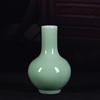 Jingdezhen Vaso de Cerâmica Ornamentos Sombra Verde Esmalte Garrafa Flor Inserir Sala de Estar Decoração de Moda Vintage Presente de Cerâmica