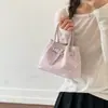 Bolsa Super Tendência de Nicho com Bolinhas para Mulheres, Nova Moda 2026 Versátil Bolsa Transversal, Exquisite Pequena Bolsa de Mão