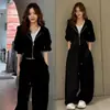 Conjunto Casual de Roupa Esportiva para Mulheres 2026 Outono Novo Estiloso Moletom com Capuz Soltinho Emagrecedor Calça de Cintura Alta Conjunto de Duas Peças Tendência