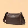 Nuevo bolso de hombro retro de cuero suave para mujer 2026, bolso cruzado simple y versátil, gran capacidad y ligero, adecuado para madres de mediana edad