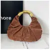 2026 Nova Moda Feminina Bolsa Concha Bolsa de Mão Transversal de Ombro Bolsa Feminina Simples Nuvem Plissada Bolsa Feminina de Comércio Exterior
