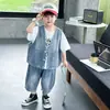 Conjunto de Três Peças Jeans Brilhante de Manga Curta para Meninos Verão Estilo Coreano Roupa Estilosa da Moda Infantil Roupas Frescas para Bebês