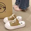 Pantuflas de Verano 2026 para Mujer, Nueva Moda, Punta Abierta con Diseño de Cordones, Suela Gruesa, Antideslizantes, Adecuadas para Uso en Exteriores, Venta al por Mayor Transfronteriza