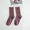 Calcetines para Mujer Transfronterizos, Calcetines de Color Sólido, Calcetines de Media Pantorrilla para Mujer, Calcetines Holgados Zhuji, Calcetines de Color Algodón de Azúcar para Mujer, Venta al por Mayor de Fábrica Coloridos