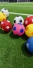 Juguete de apretar de fútbol de celebridad de internet de alta venta transfronteriza, figura de vinilo chillona, juguete interactivo de mascotas para jugar en el agua, fabricante directo