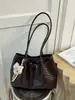 Bolso tote grande de nueva temporada transfronterizo para mujer, bolso de hombro versátil de alta gama para el día a día, bolso de mano de moda estilo coreano con textura
