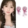 Nuevos Pendientes Chinos de Flor Rosa con Borlas Exagerados Clavos de Oreja Lujo Ligero de Gama Alta Atmosféricos Colgantes de Oreja Pendientes de Novia para Mujer
