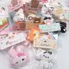 Pequeños regalos de fiesta empaquetados individualmente, lindos colgantes de peluche, muñecos de dibujos animados, muñecos para lanzar en bodas, recuerdos de fiesta y decoraciones colgantes